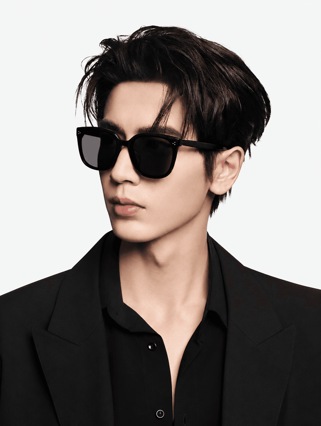 Designer sunglasses with 100% UV protection and polarized lenses in Phnom Penh Cambodia